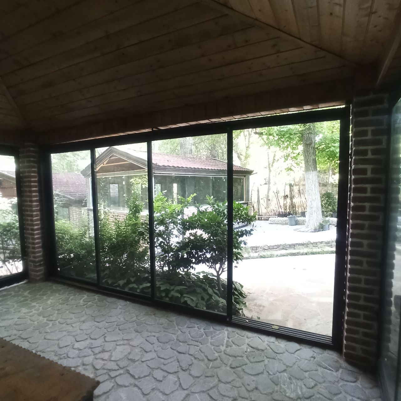 درب های اسلایدینگ و تلسکوپی